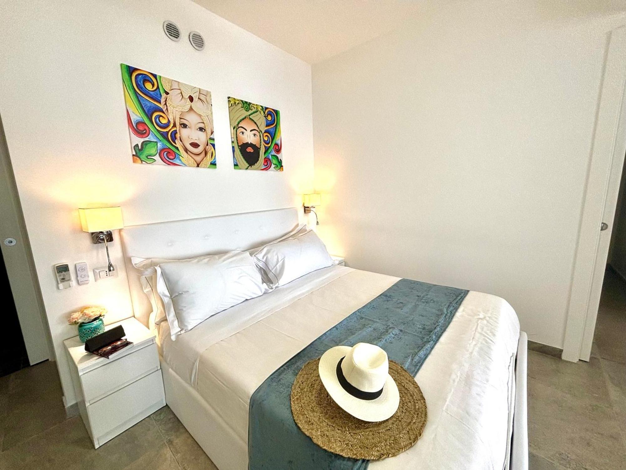Dream View Suites タオルミーナ エクステリア 写真