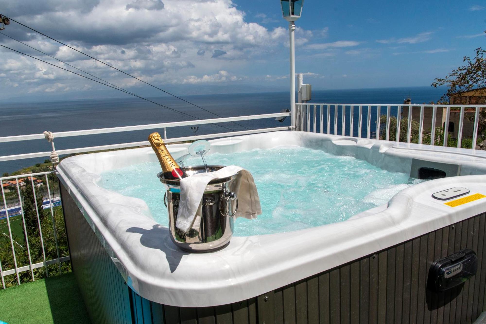 Dream View Suites タオルミーナ エクステリア 写真