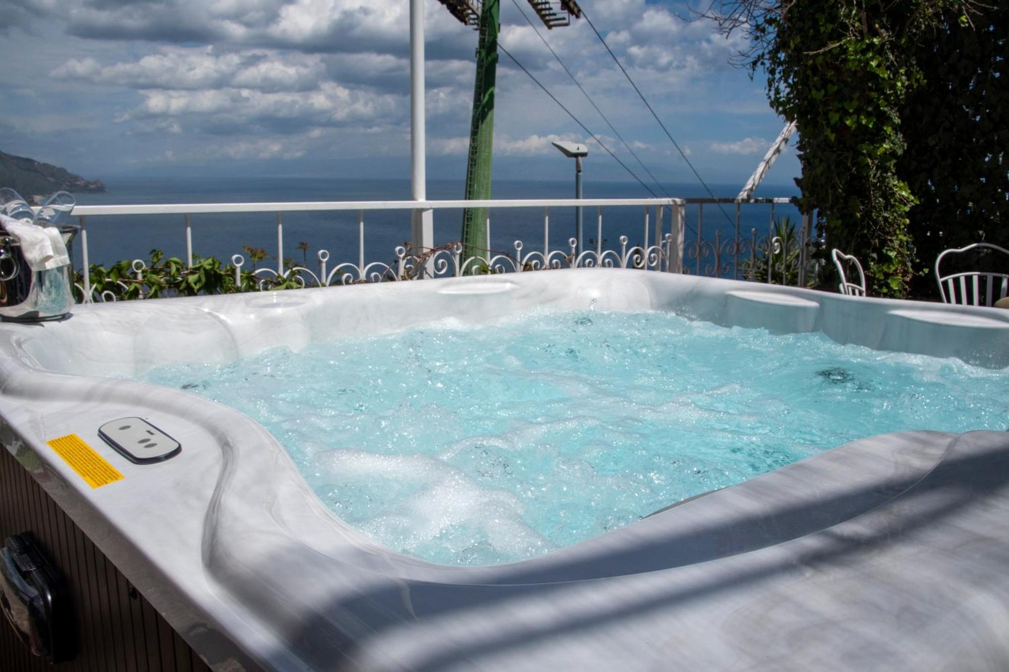 Dream View Suites タオルミーナ エクステリア 写真